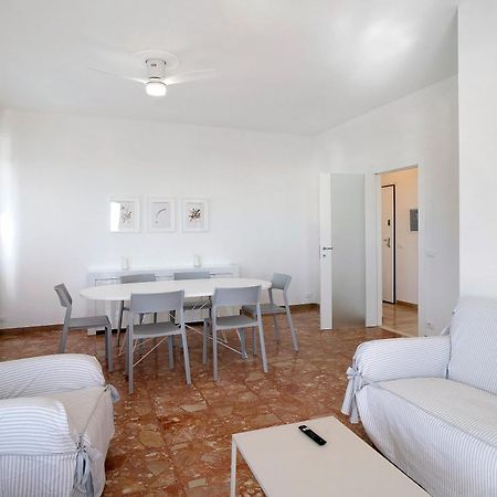 Fronte Mare - Marina Di Andora Apartment Exterior photo